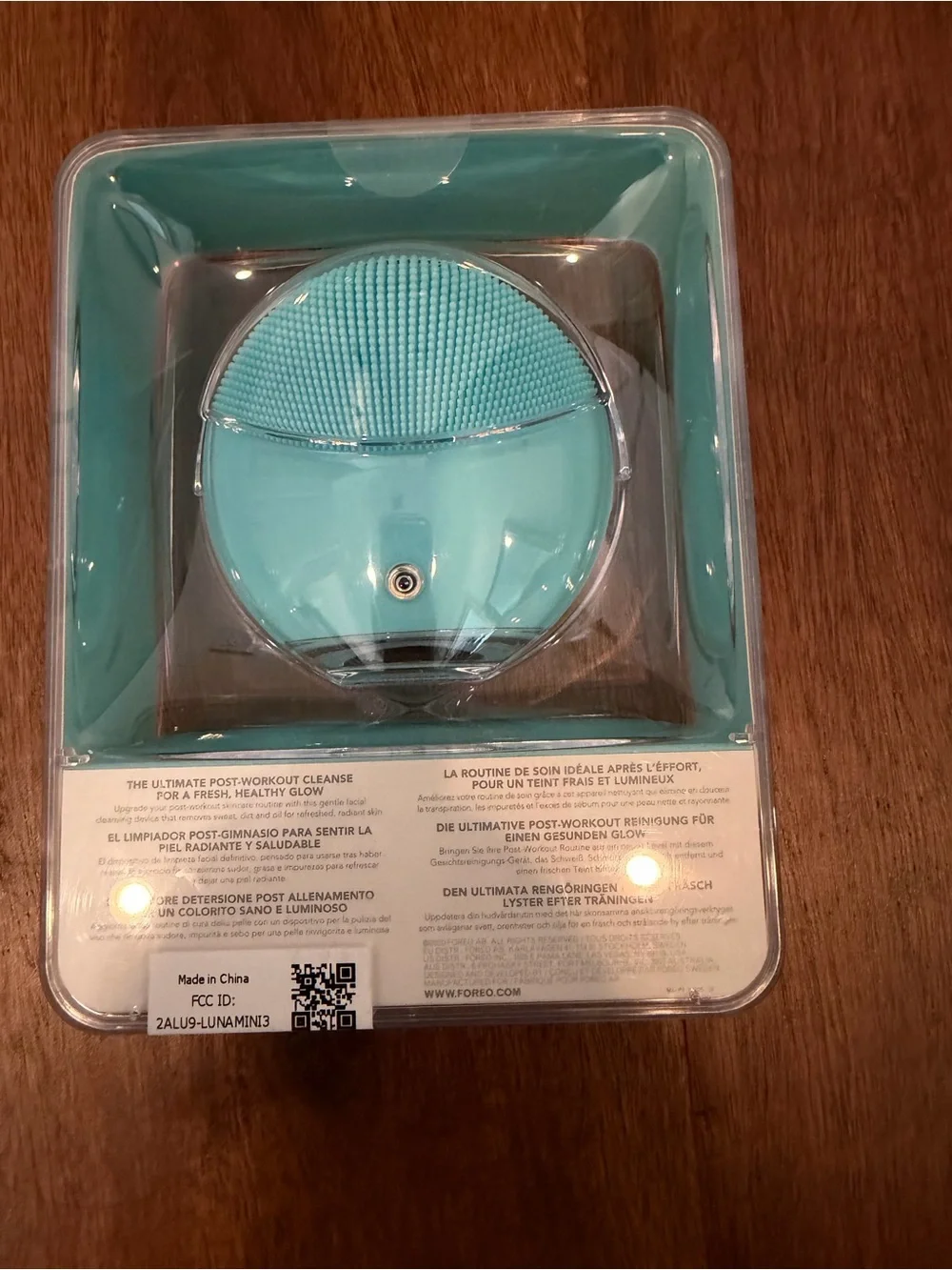 FOREO LUNA mini 3 Facial Cleansing Device - Aqua Blue